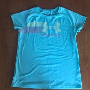 Girls UA t-shirt